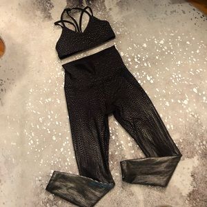 Beyond Yoga Drip Dot 7/8 leggings